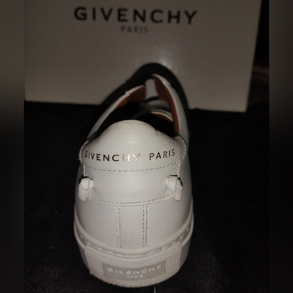 Givenchy City Sport leather low top sneaker size 7.5 - Picture 14 of 16